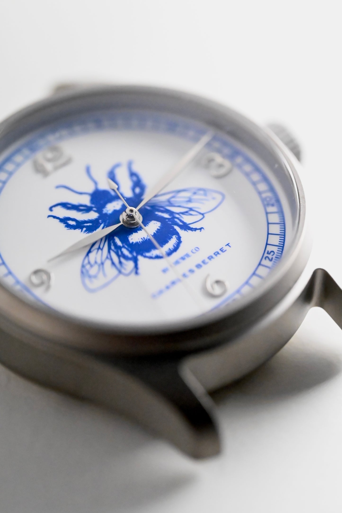 BUMBLE BEE porcelain (Coming Soon)