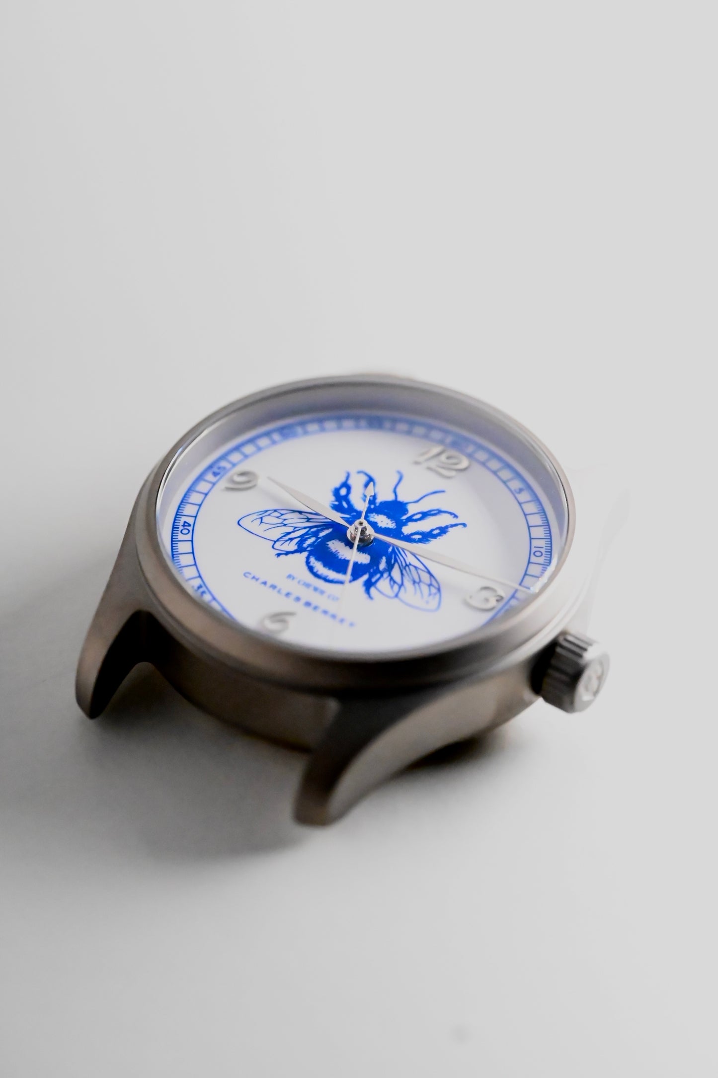 BUMBLE BEE porcelain (Coming Soon)